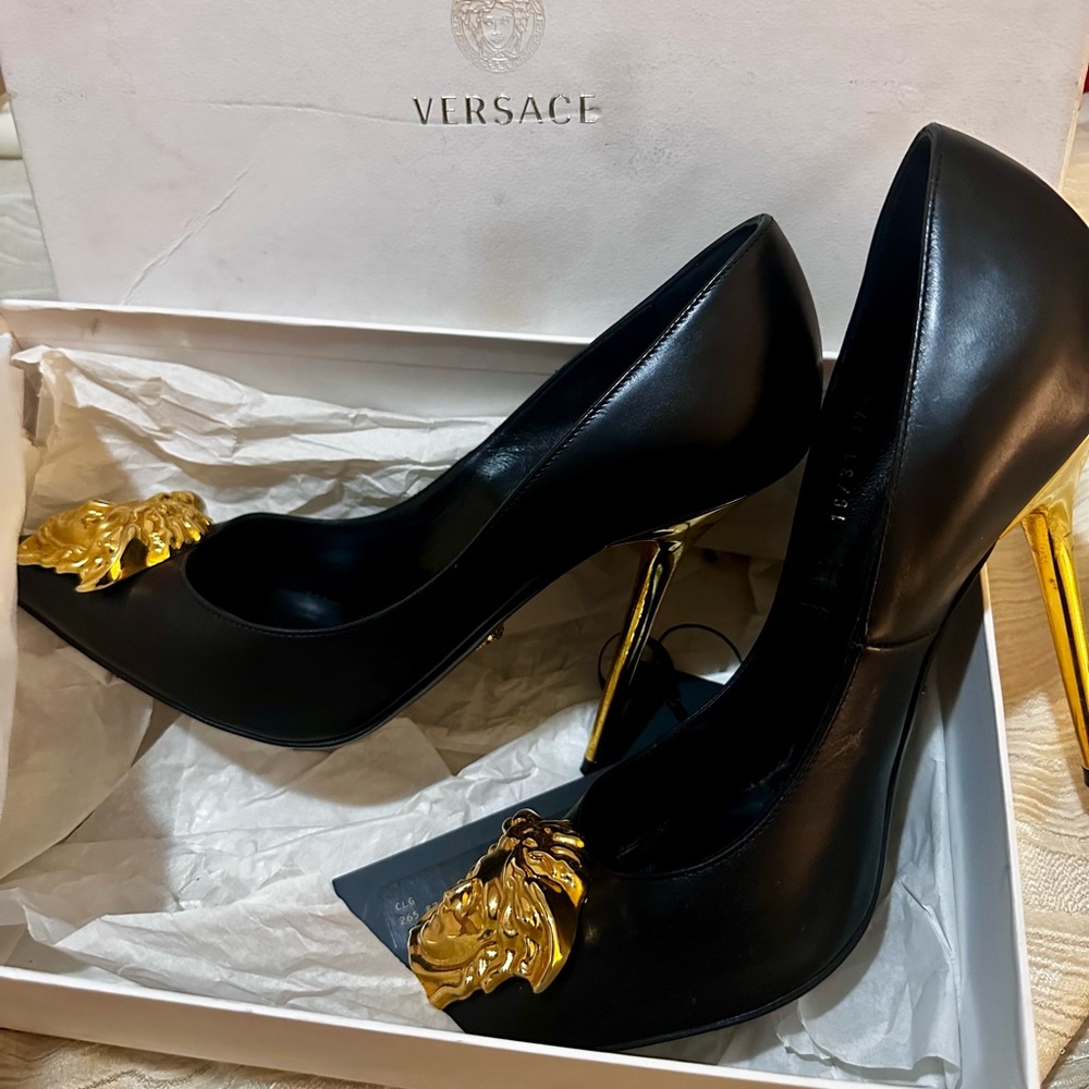LAST CALL- CLOSET CLOSING 1/6 ESTATE SALE $895 Versace Medusa Gold Pumps